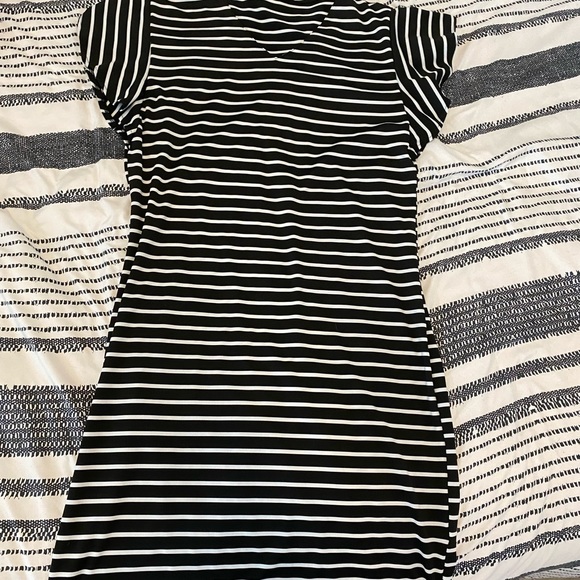 Work Clothes - Dresses, Pants, Skirt and Blouses - Picture 9 of 16